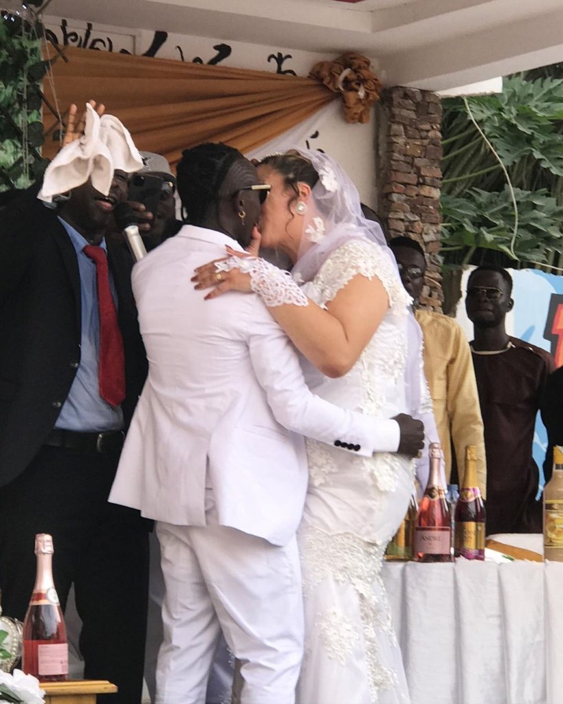 Patapaa finally marries his German girlfriend Liha Miller